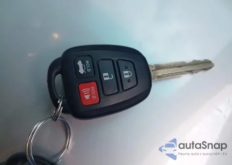 2015 Toyota Corolla Le из США, поврежденный, VIN 2T1BURHE9FC319218